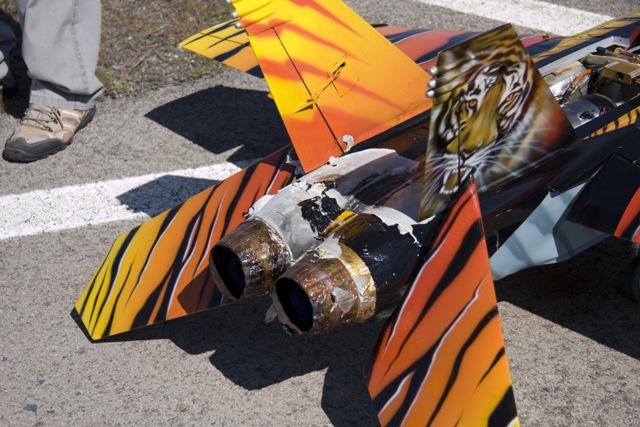 Download EUG000170 (640Wx427H)